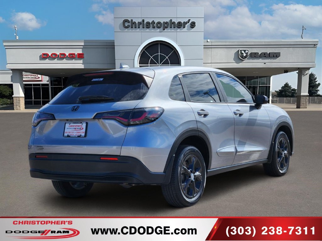 Used 2024 Honda HR-V LX image 3