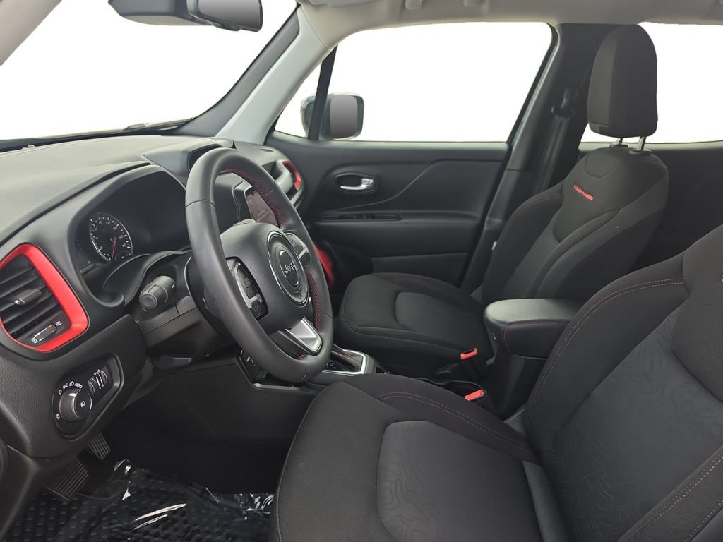 Used 2023 Jeep Renegade Trailhawk AWD/4WD image 10