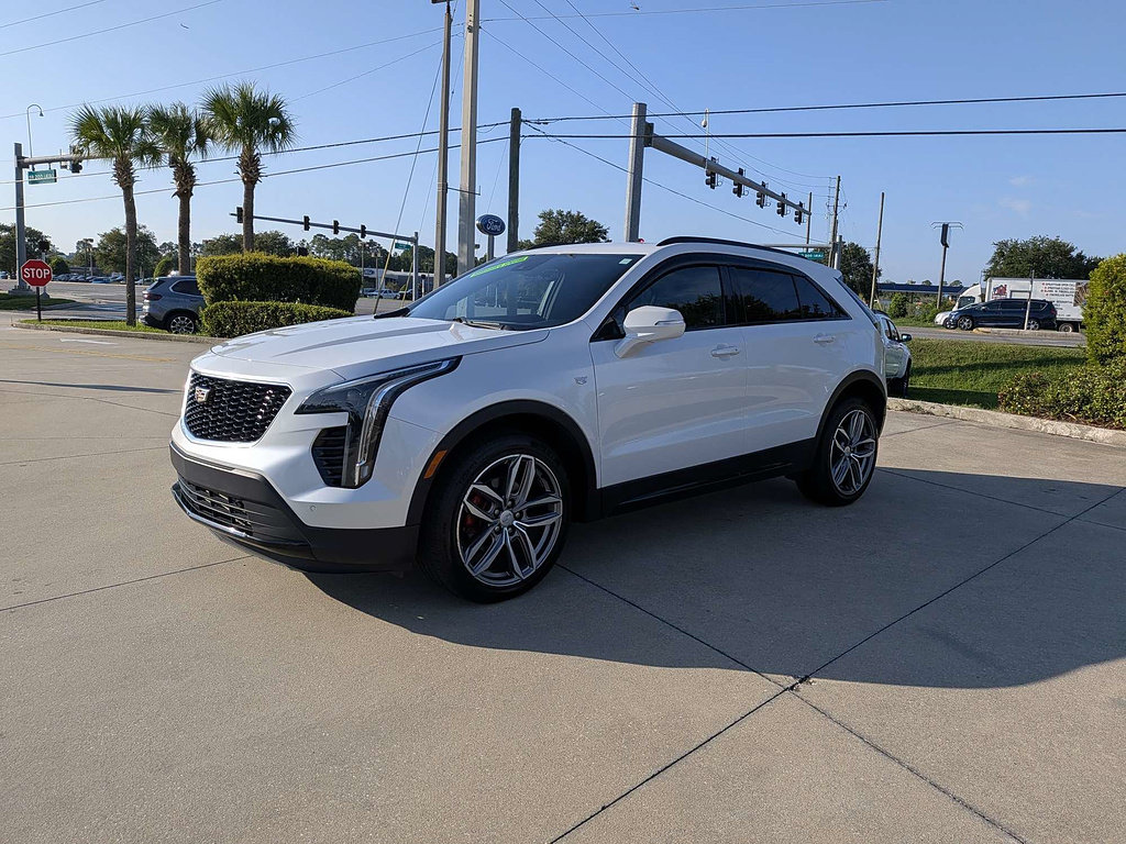 Used 2021 Cadillac XT4 Sport w/ Cold Weather Package FWD image 7