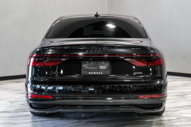 Used 2022 Audi A8 L 3.0T w/ Executive Package AWD/4WD image 11