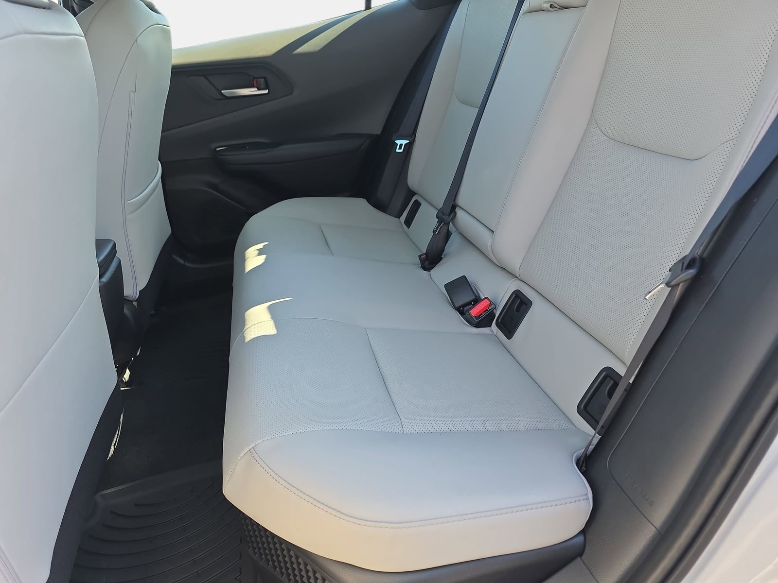 Used 2024 Toyota Prius Limited image 14