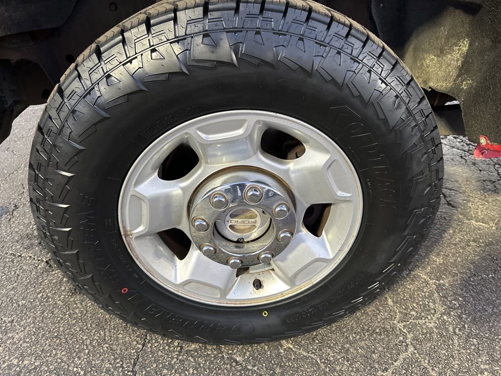 Used 2012 Ford F250 XLT w/ XLT Interior Pkg image 9