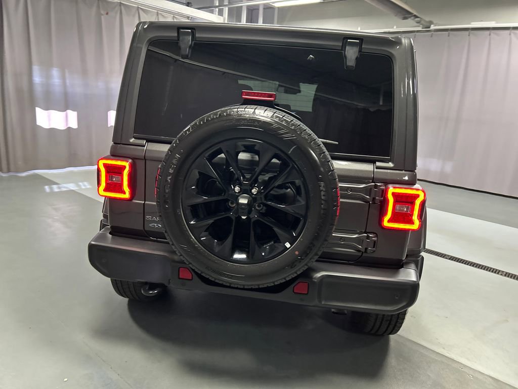 Used 2025 Jeep Wrangler Unlimited Sahara w/ Safety Group AWD/4WD image 6