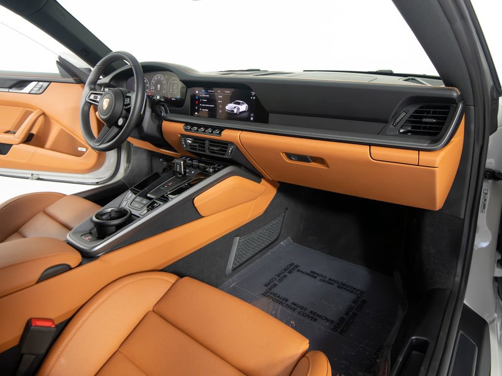 Certified 2025 Porsche 911 Carrera RWD image 34
