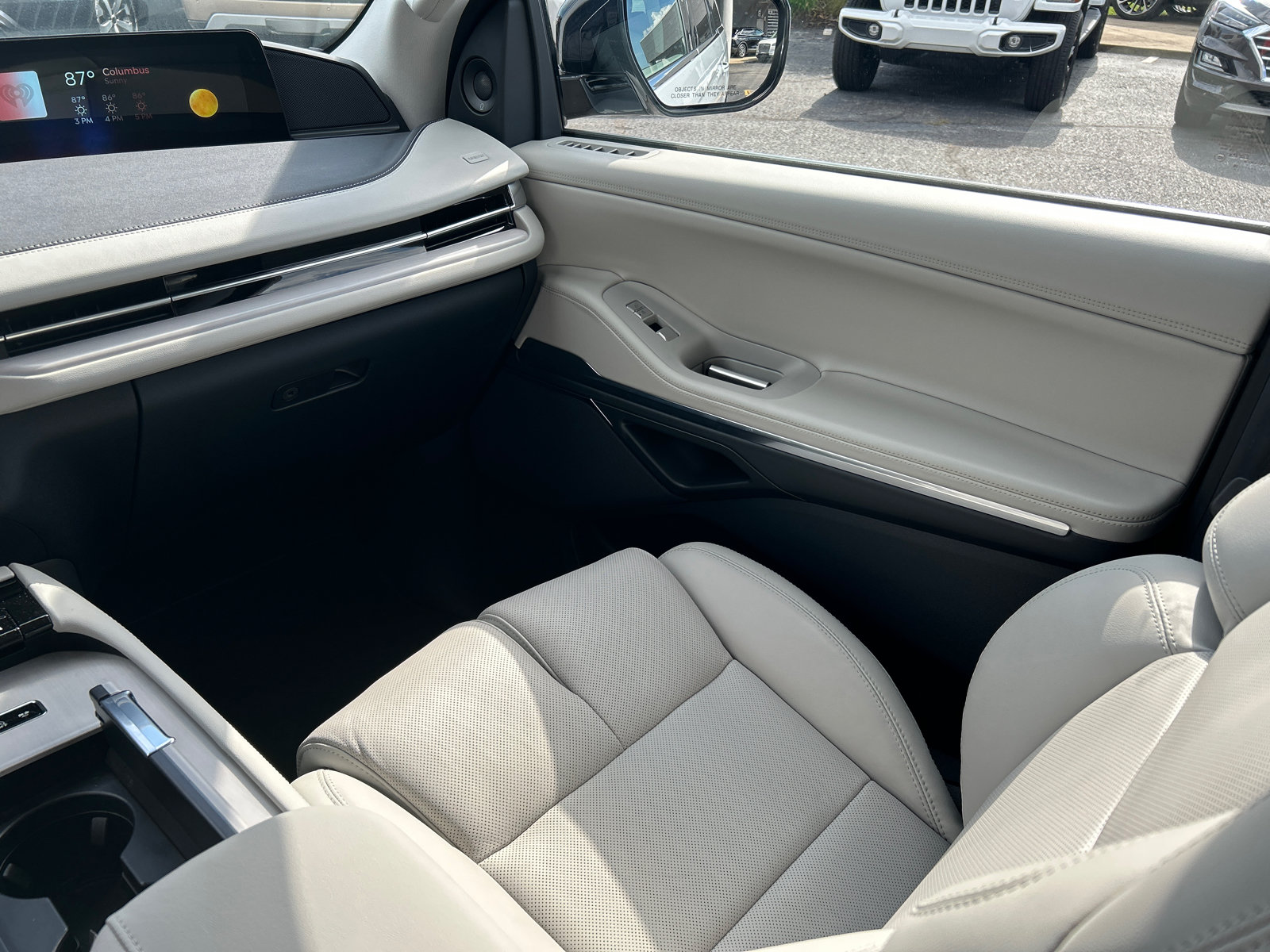 New 2026 Lincoln Navigator Premiere AWD/4WD image 35