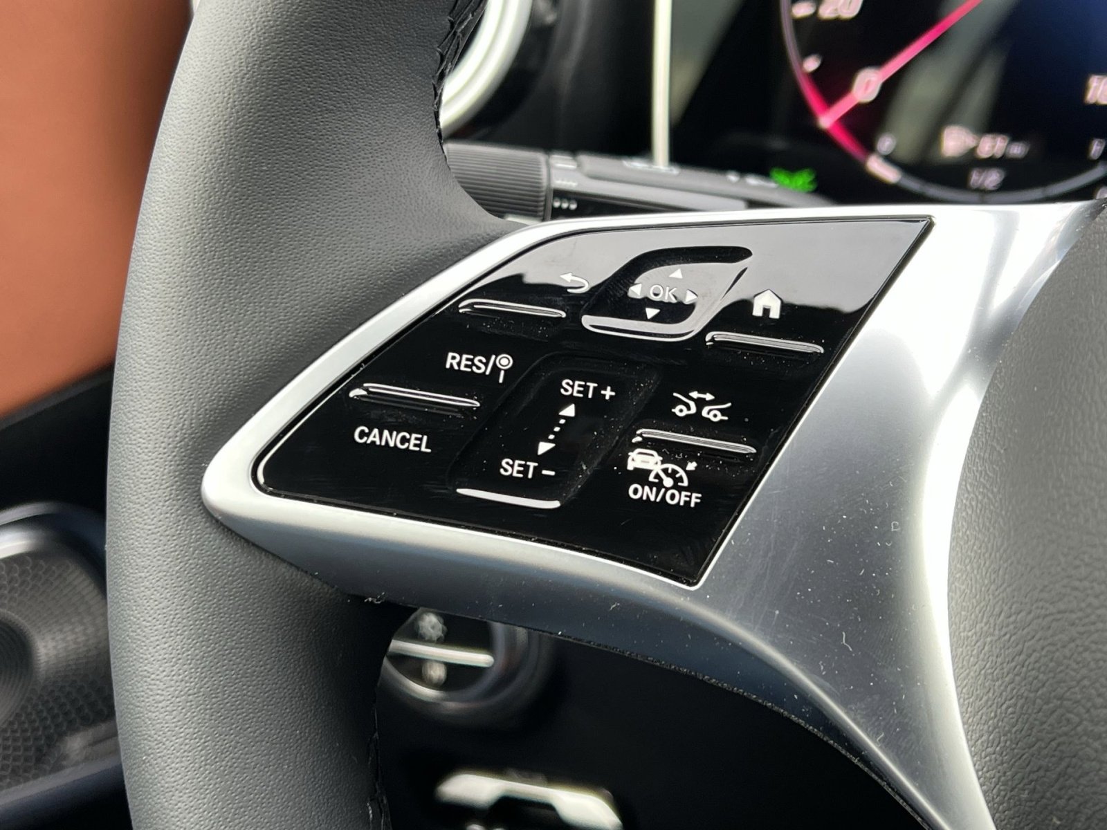 New 2026 Mercedes-Benz C 300 4MATIC Sedan image 30