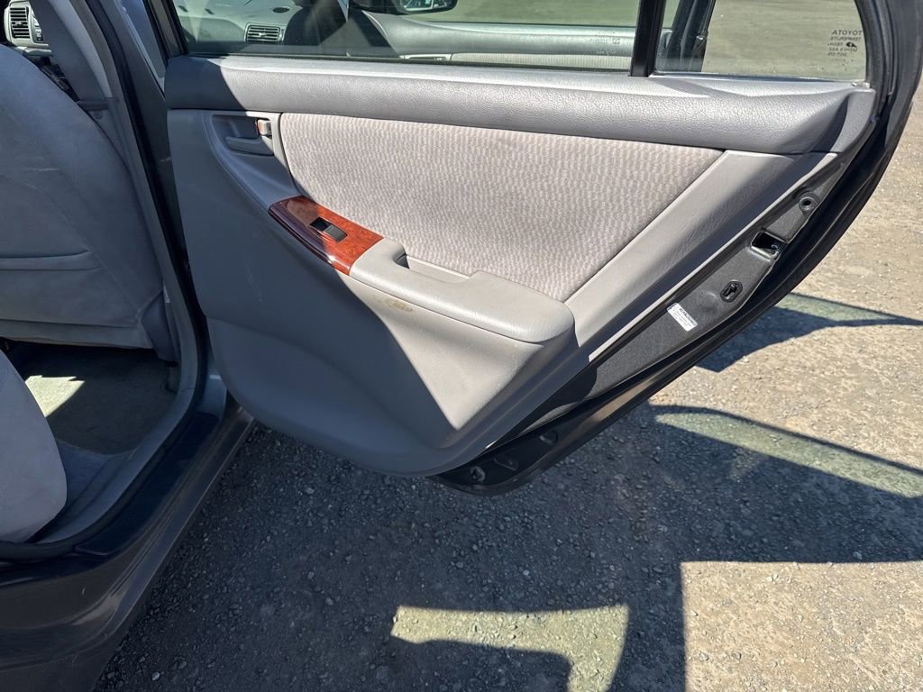 Used 2007 Toyota Corolla LE image 32