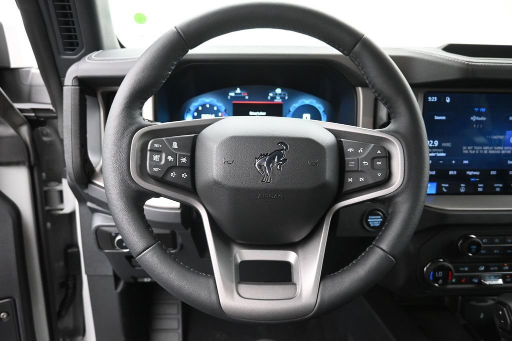 New 2026 Ford Bronco Outer Banks AWD/4WD image 9