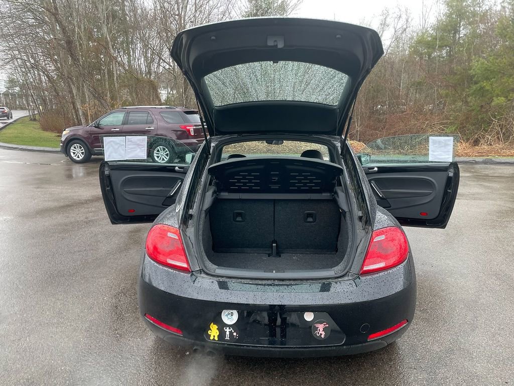 Used 2012 Volkswagen Beetle 2.5 FWD image 24