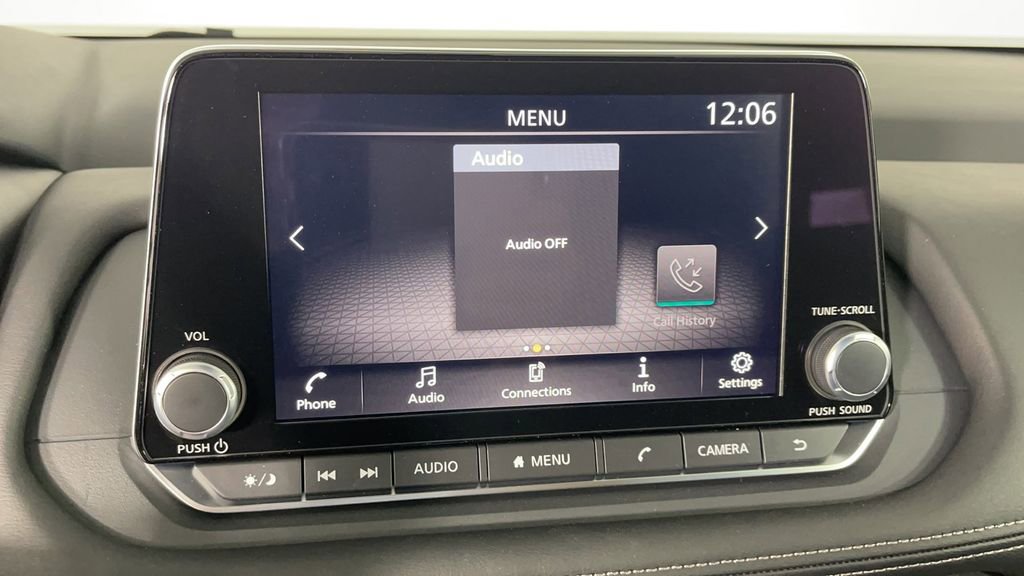 New 2025 Nissan Rogue S image 21