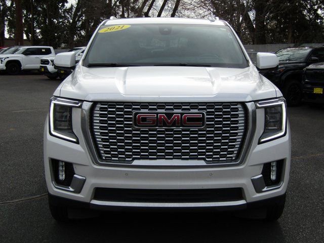 Used 2021 GMC Yukon Denali w/ Denali Premium Package AWD/4WD image 8