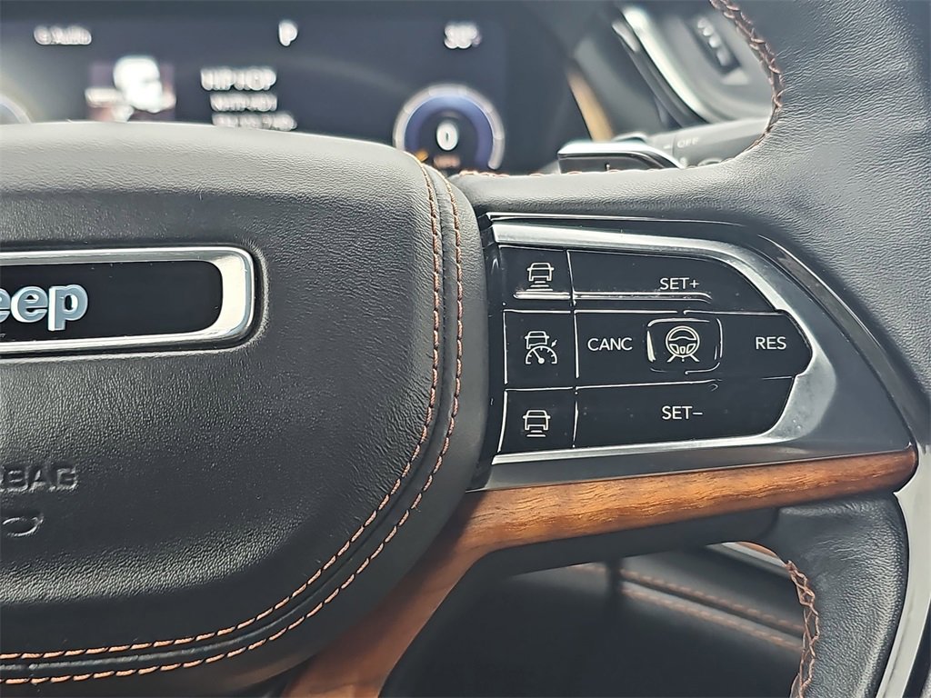 Used 2023 Jeep Grand Cherokee Summit image 21