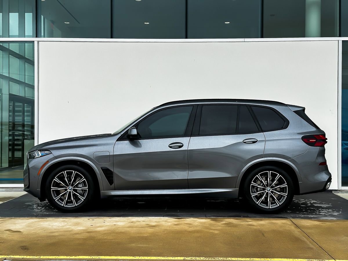 New 2026 BMW X5 xDrive50e w/ M Sport Package image 8