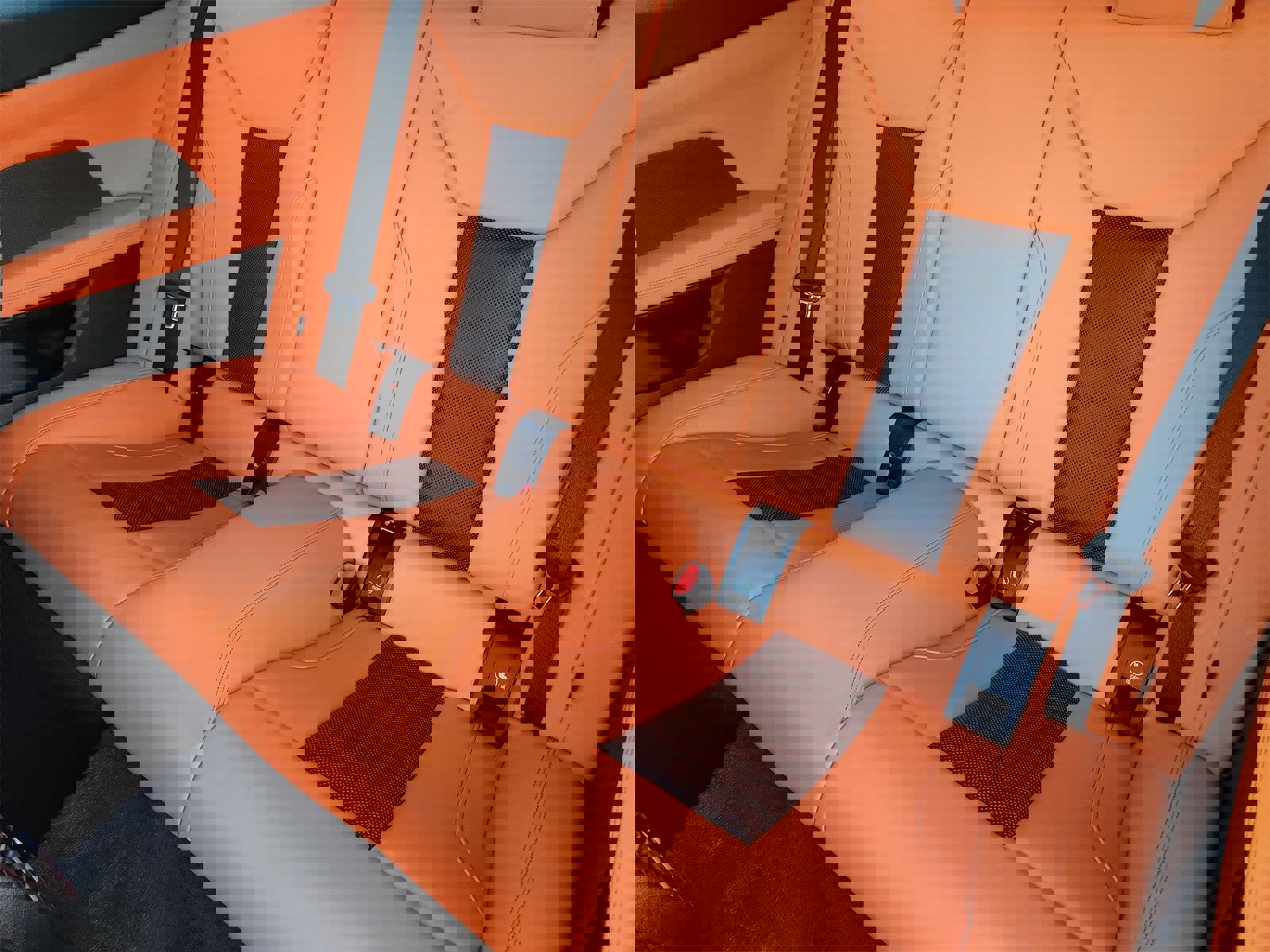 Used 2021 BMW M4 Coupe w/ M Carbon Exterior Package image 40