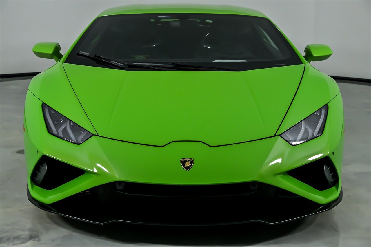 Used 2022 Lamborghini Huracan EVO RWD image 5