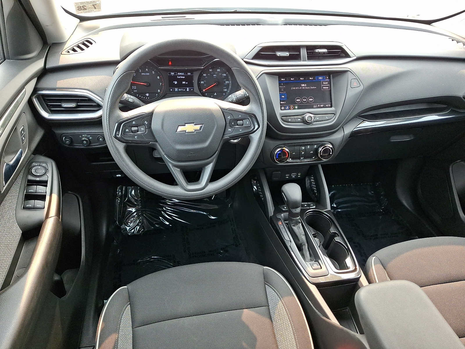 Used 2023 Chevrolet TrailBlazer LT AWD/4WD image 11