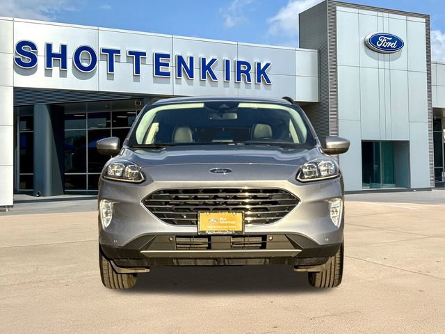 Certified 2022 Ford Escape Titanium image 2