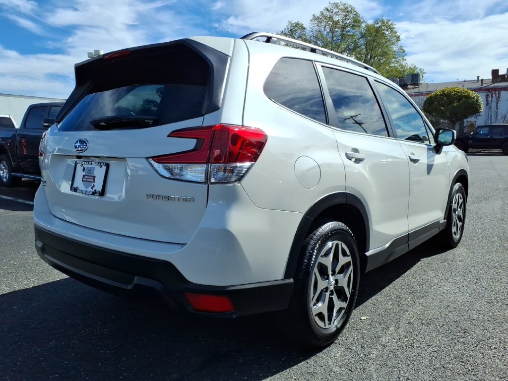 Certified 2023 Subaru Forester Premium AWD/4WD image 21