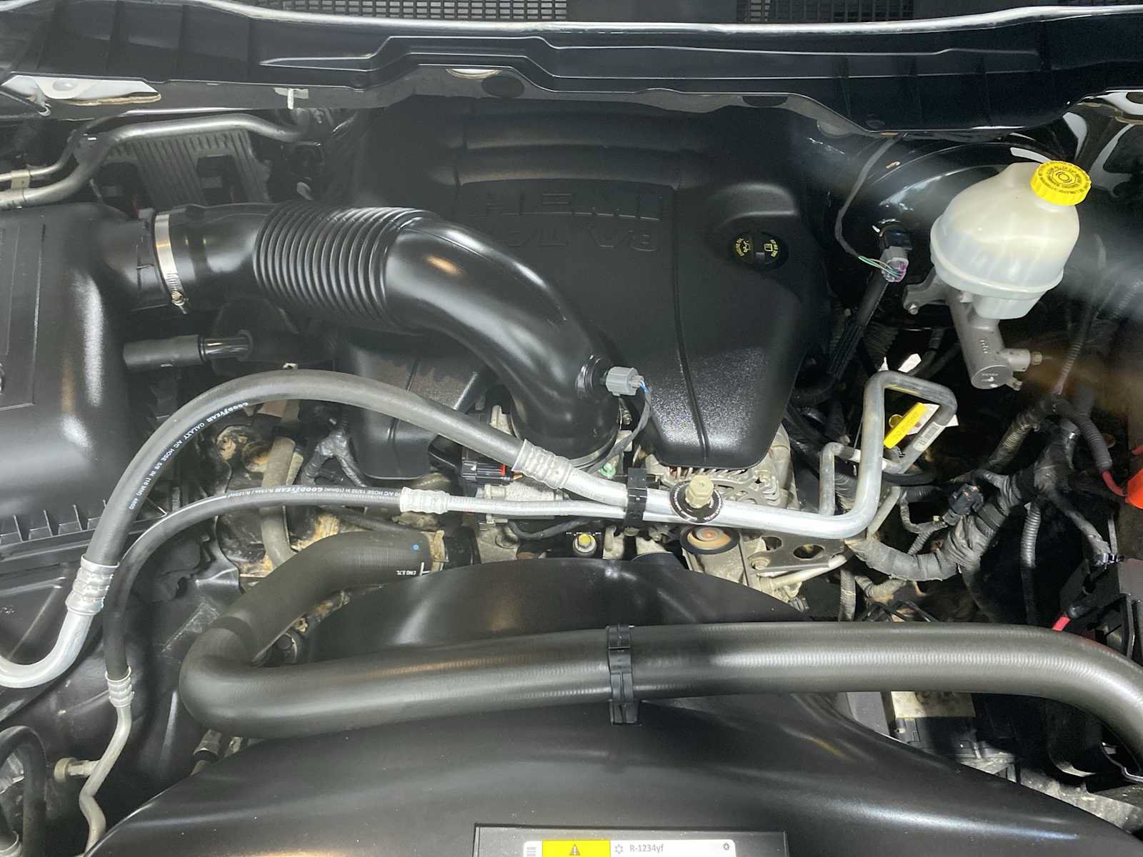 Used 2014 RAM 1500 Outdoorsman AWD/4WD image 9