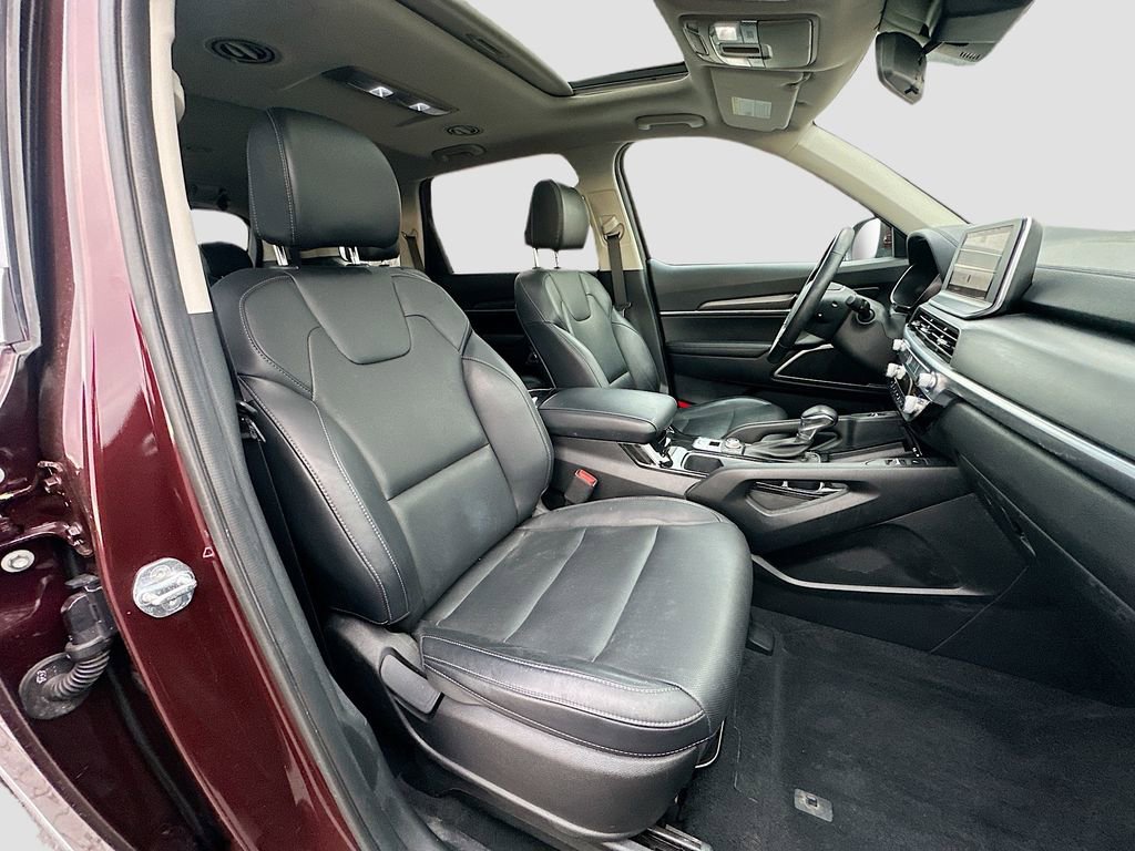 Used 2022 Kia Telluride S AWD/4WD image 32