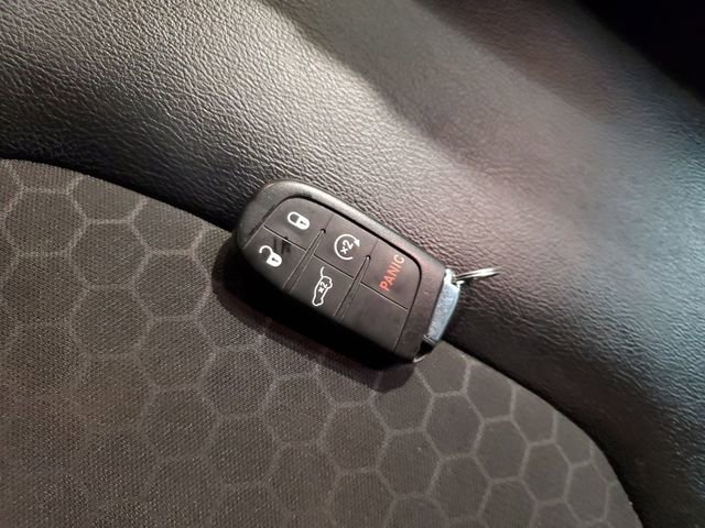 Used 2018 Jeep Compass Latitude w/ Popular Equipment Group image 30