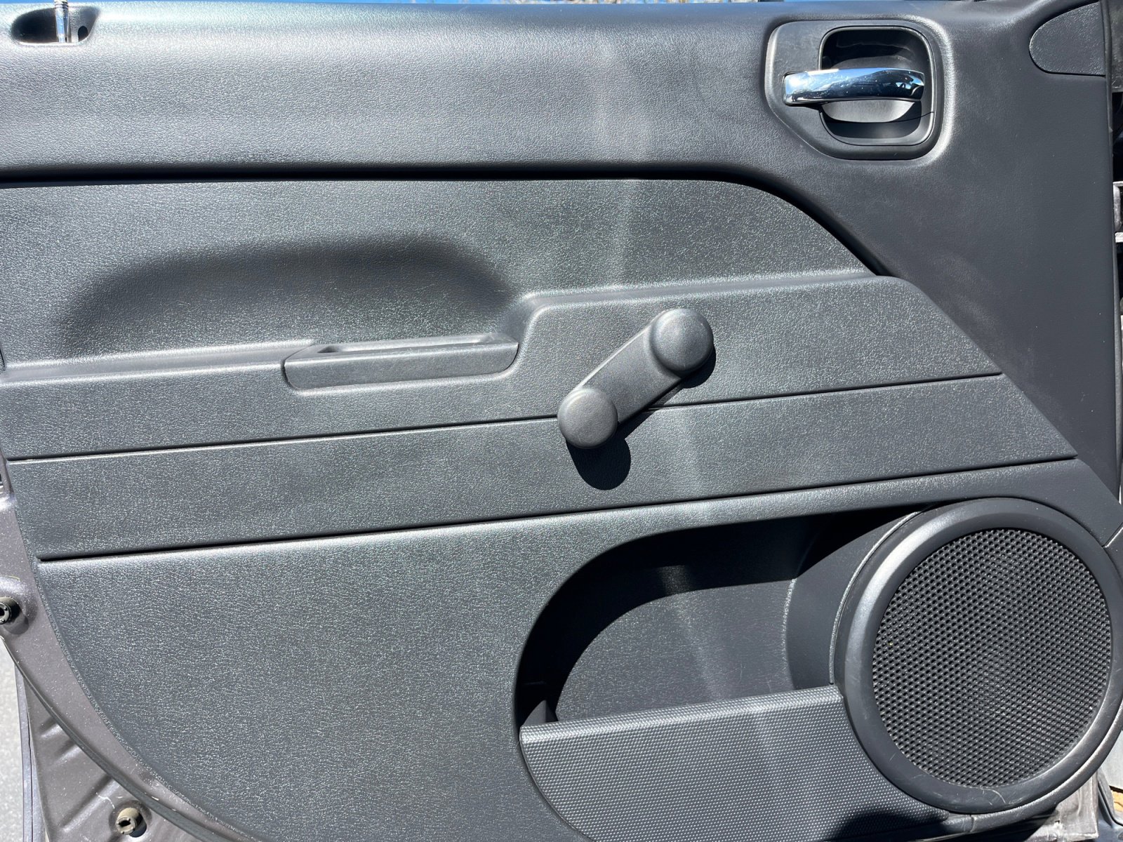 Used 2016 Jeep Patriot Sport image 15