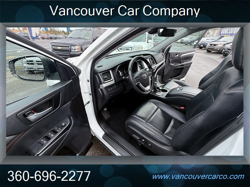 Used 2019 Toyota Highlander XLE AWD/4WD image 14