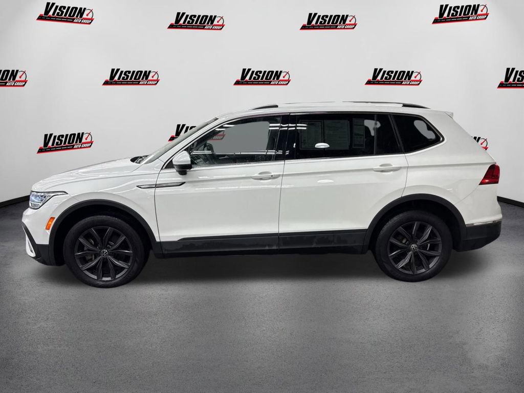 Used 2022 Volkswagen Tiguan SE image 8
