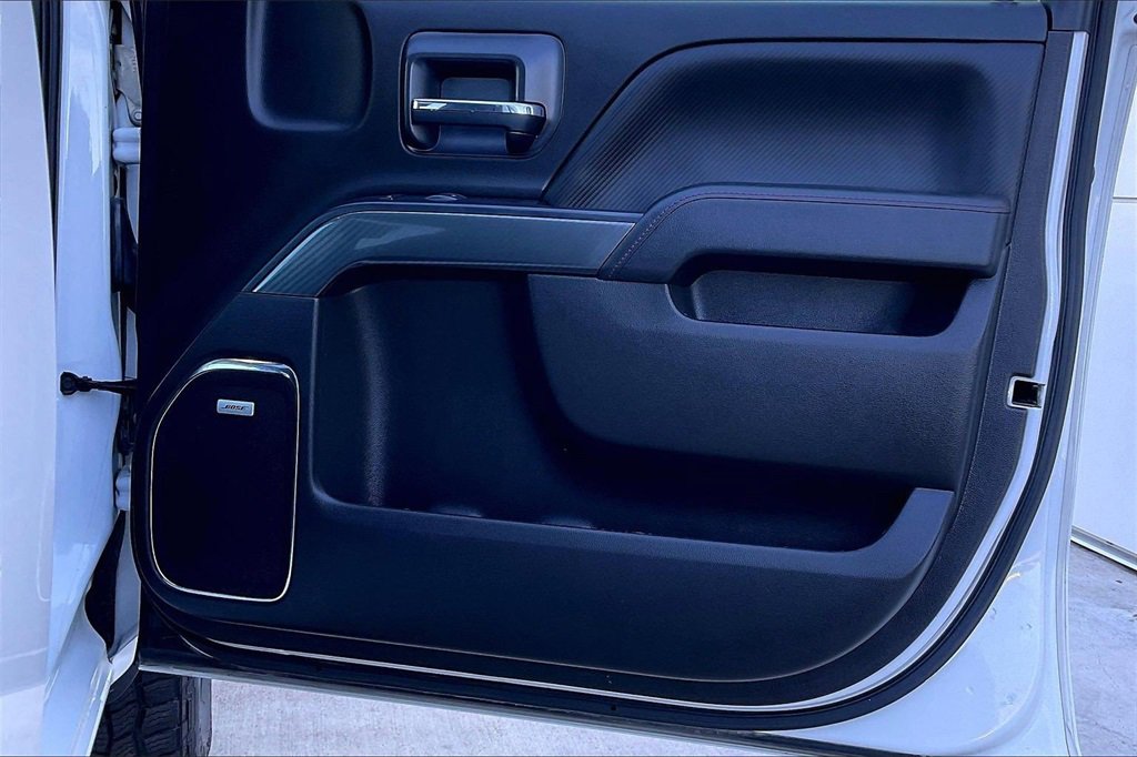 Used 2018 GMC Sierra 1500 SLT w/ All Terrain X Package image 24