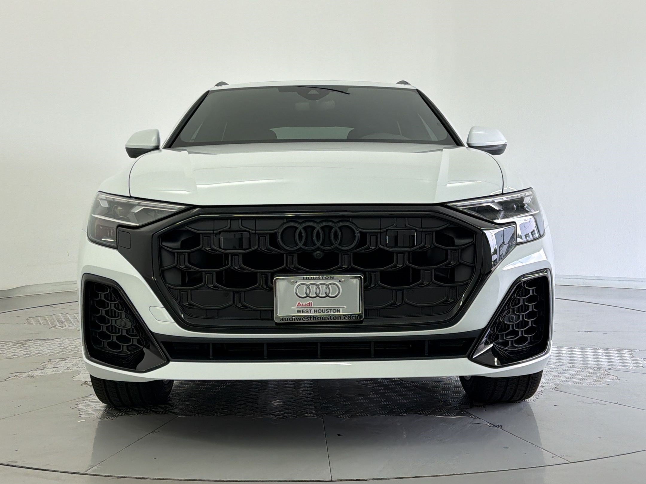 New 2026 Audi Q8 Premium Plus AWD/4WD image 6