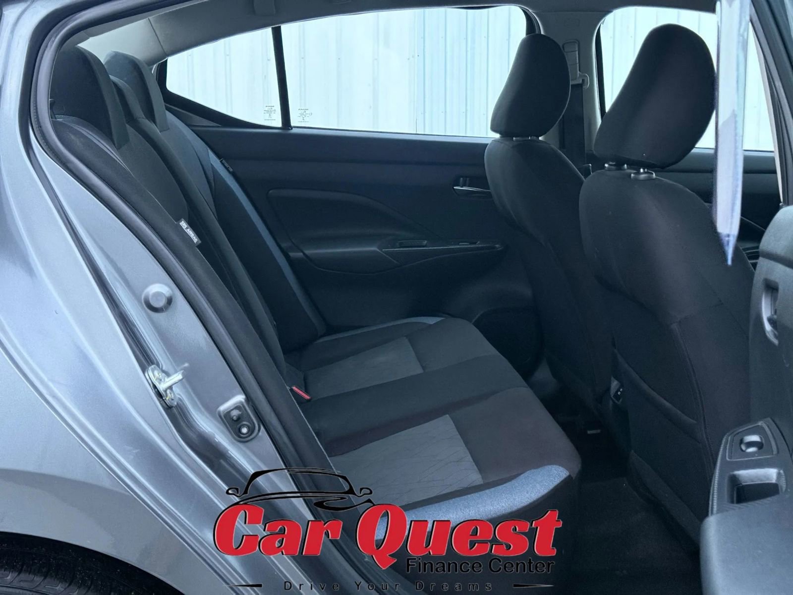 Used 2024 Nissan Versa SV FWD image 15