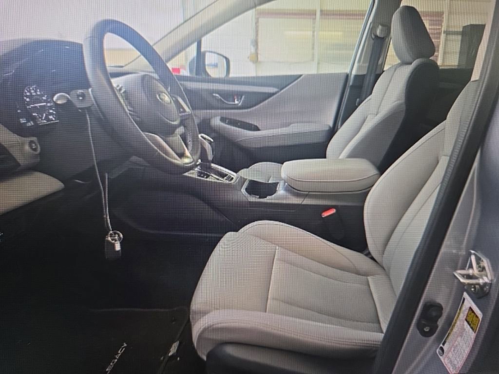 Used 2025 Subaru Legacy Premium image 5