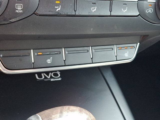 Used 2016 Kia Sorento AWD w/ LX Convenience Package image 23