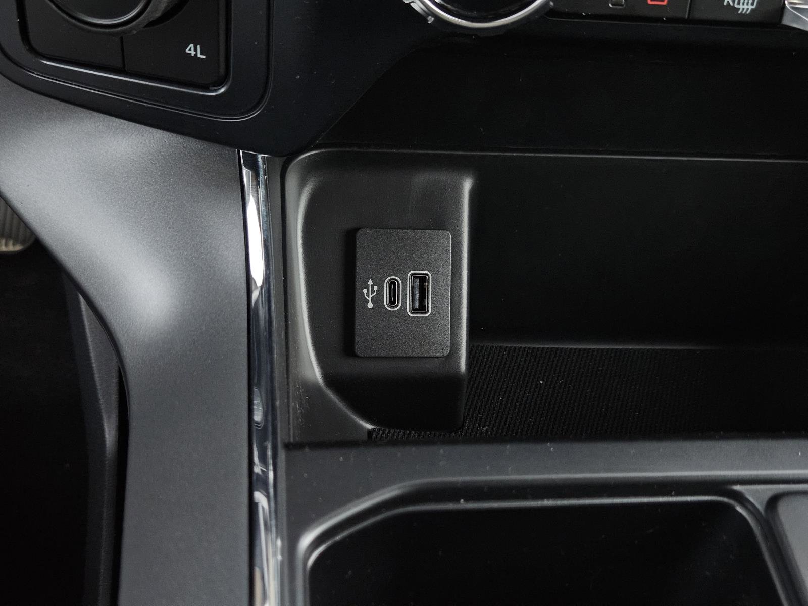 New 2026 Ford F150 XLT w/ Equipment Group 302A MID image 27