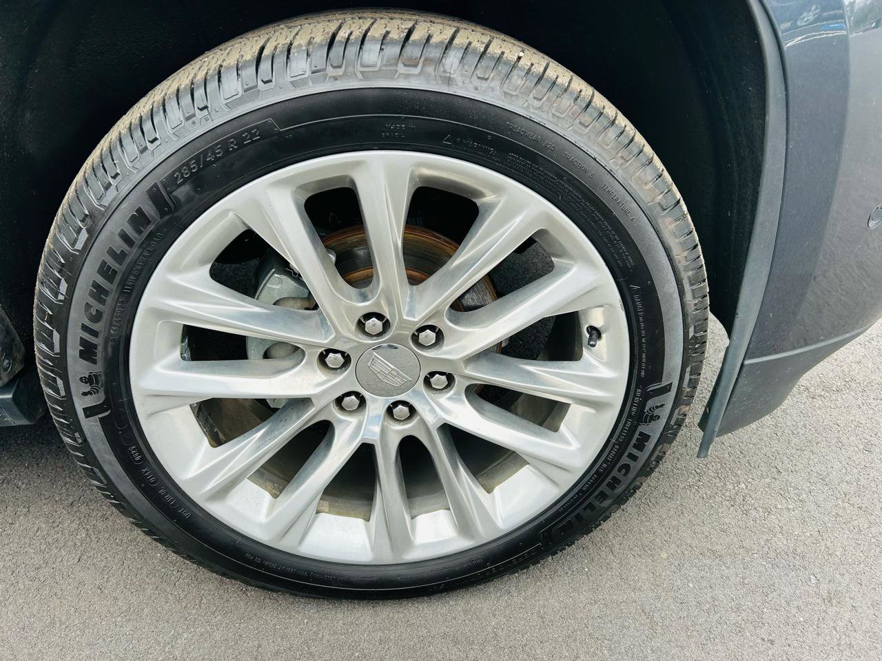 Used 2019 Cadillac Escalade Premium Luxury image 13