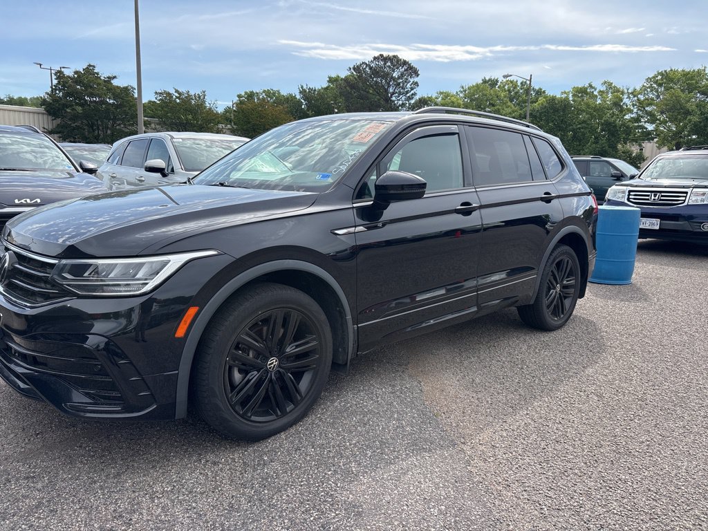 Used 2022 Volkswagen Tiguan SE R-Line