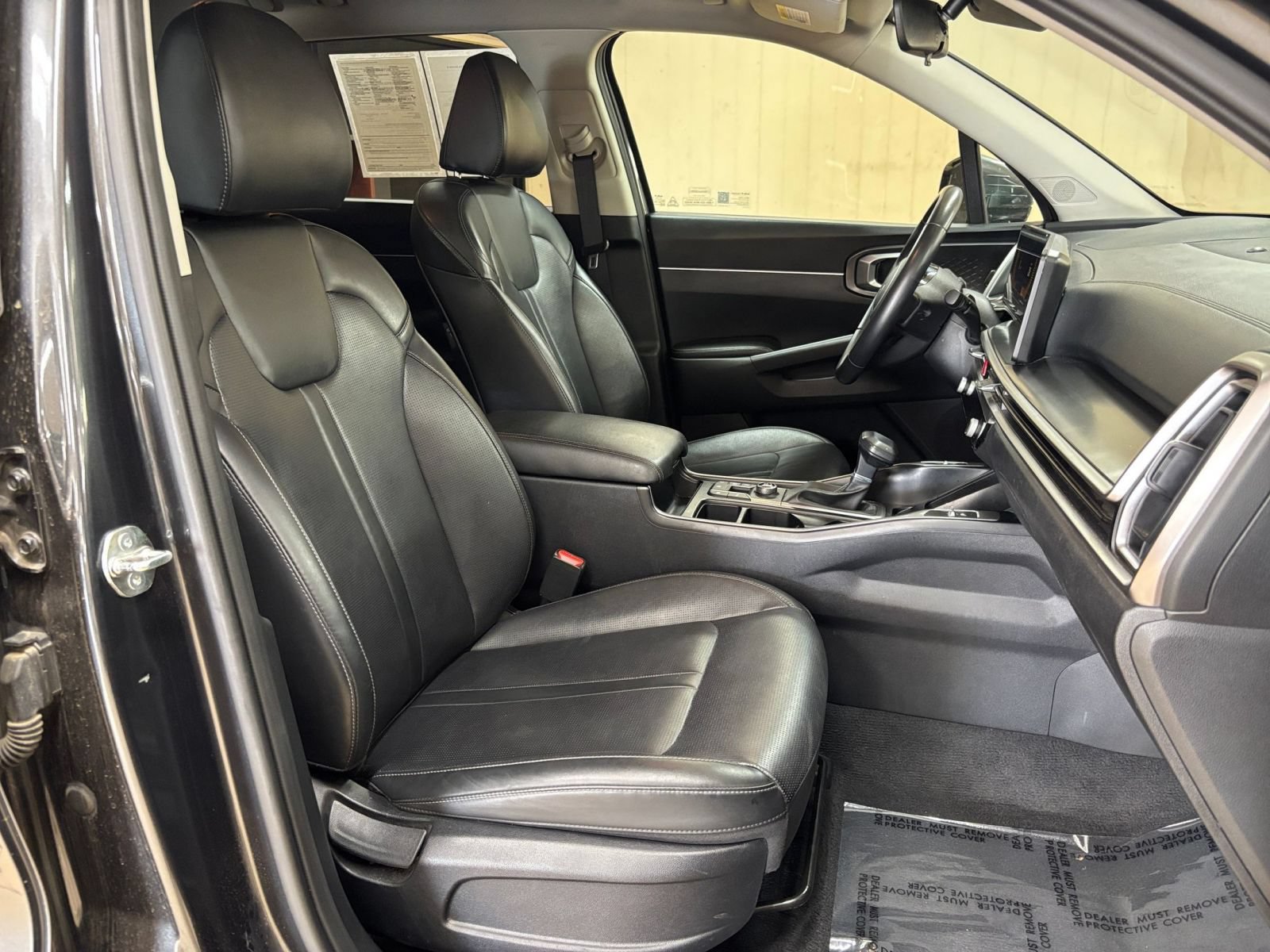 Used 2024 Kia Sorento S FWD image 39