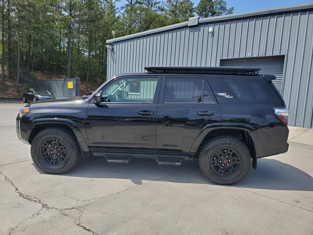 Used 2018 Toyota 4Runner TRD Off-Road AWD/4WD image 8