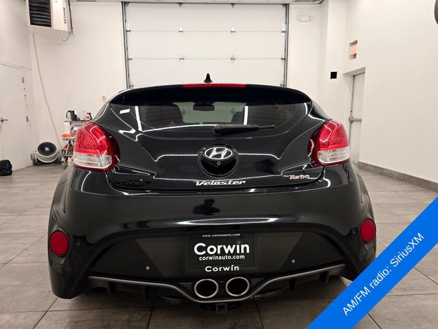 Used 2016 Hyundai Veloster Turbo w/ Option Group 04 FWD image 4