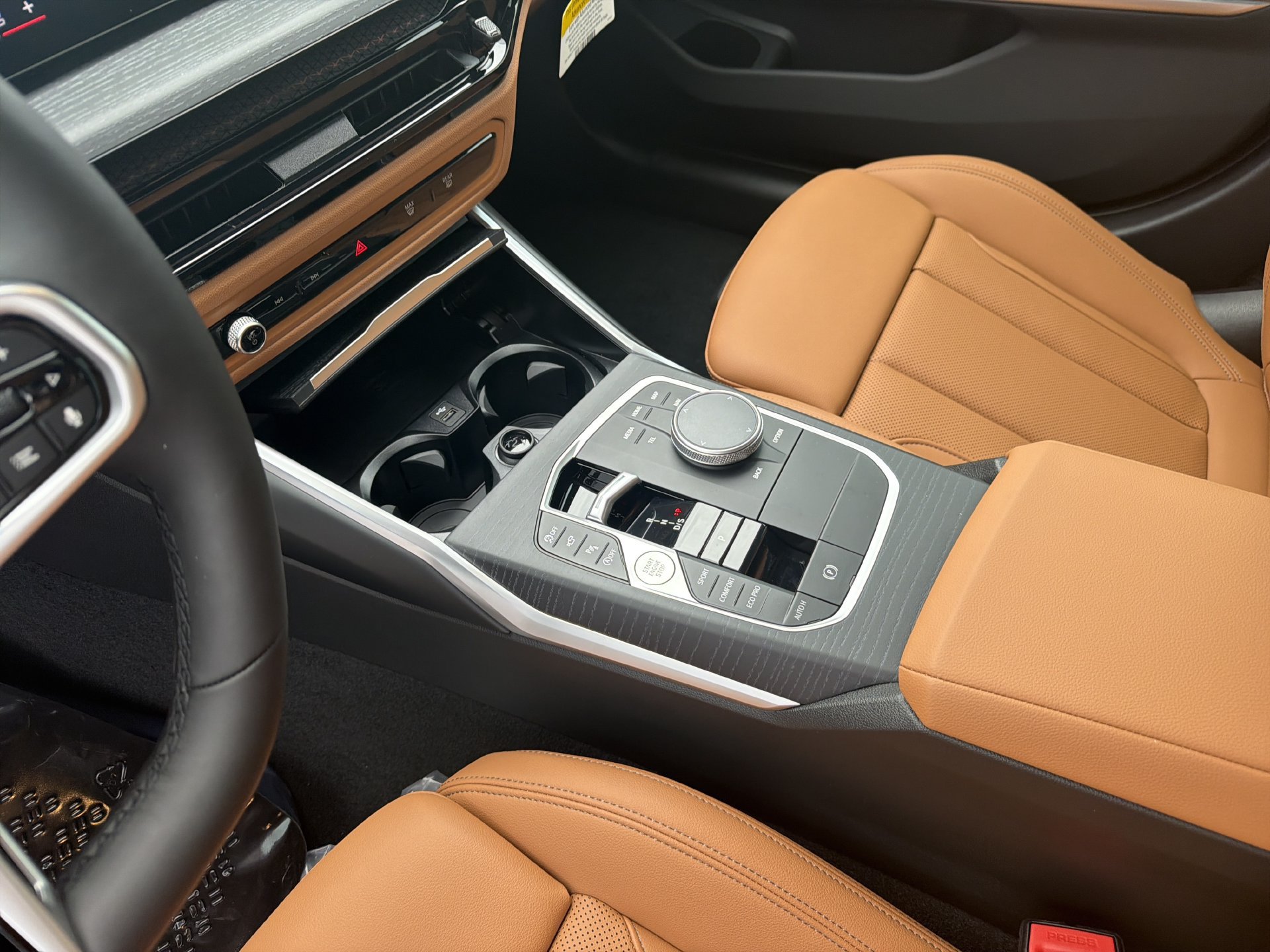 New 2026 BMW 330i Sedan w/ M Sport Package RWD image 22