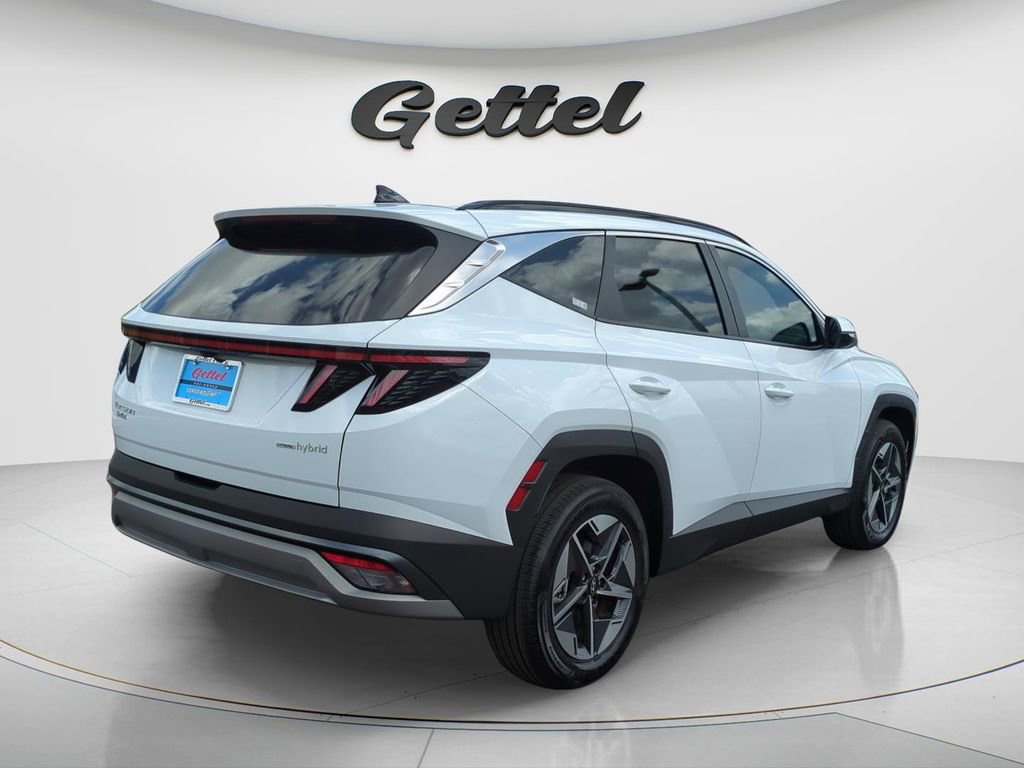 Certified 2025 Hyundai Tucson SEL image 4