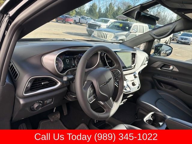 New 2026 Chrysler Voyager LX image 13