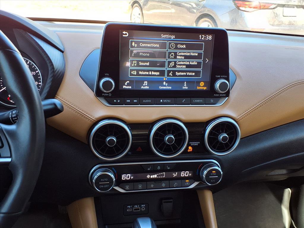 Used 2023 Nissan Sentra SV w/ SV Premium Package image 16