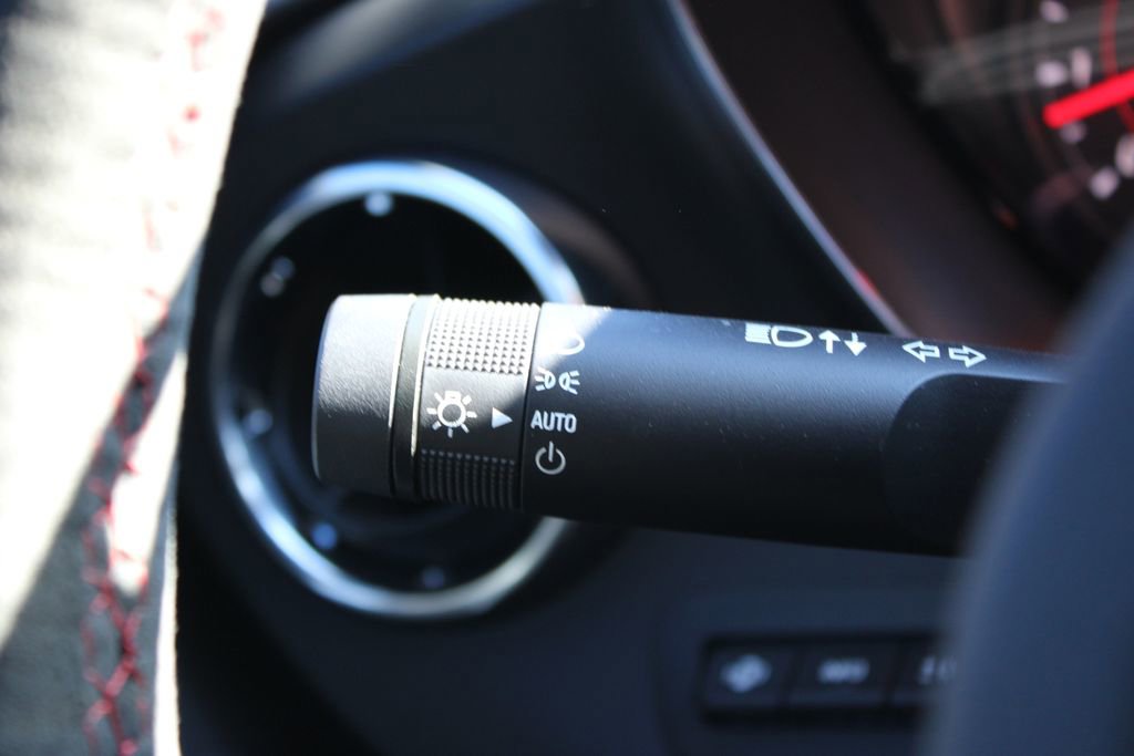 Used 2021 Chevrolet Camaro ZL1 image 19