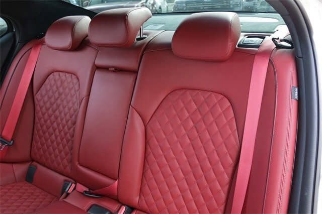Used 2025 Genesis G70 3.3T Advanced w/ Sport Prestige Package image 25