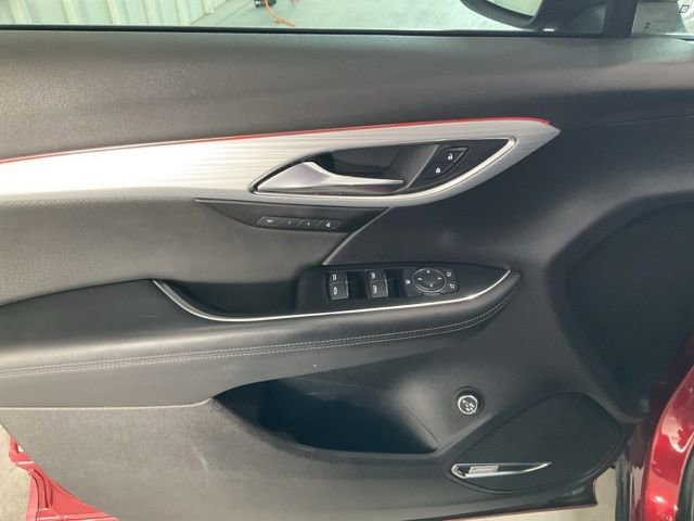 Used 2024 Buick Envision Avenir image 3