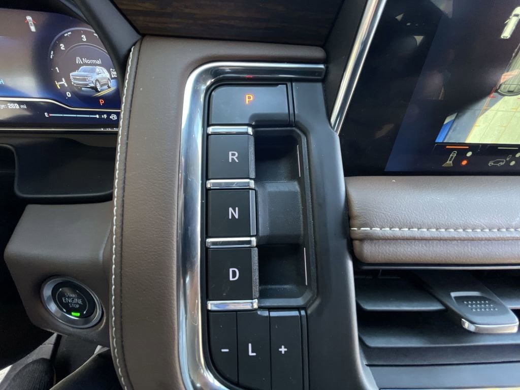 Certified 2024 Chevrolet Tahoe High Country w/ Advanced Technology Package image 15