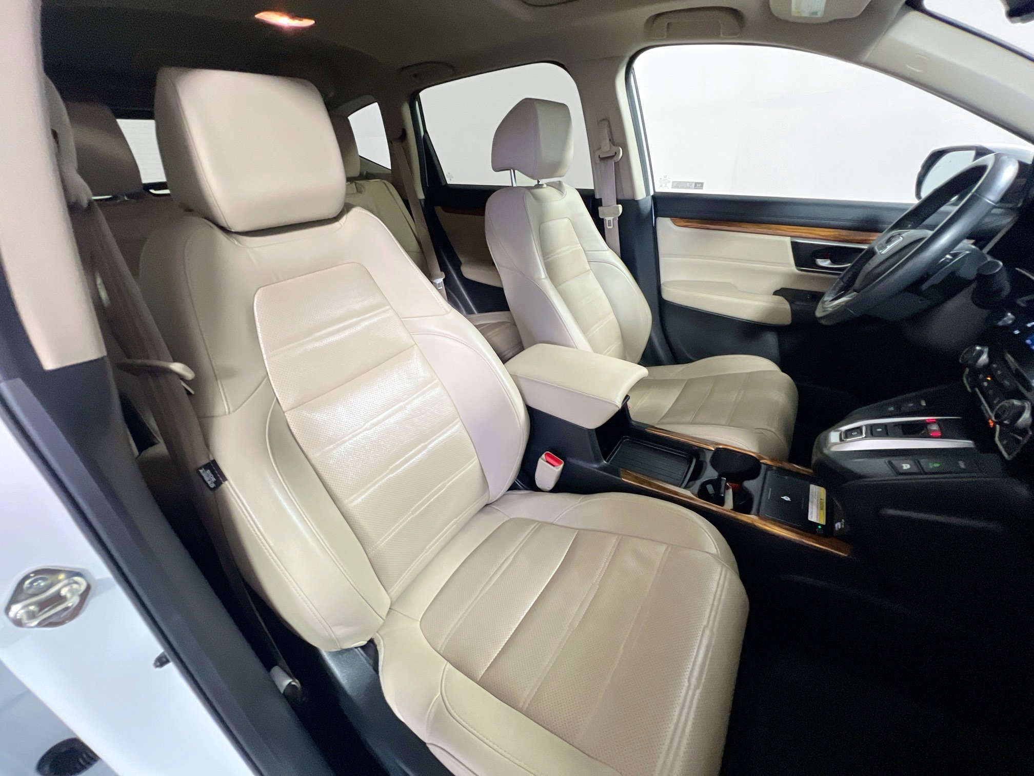Used 2020 Honda CR-V Touring image 31