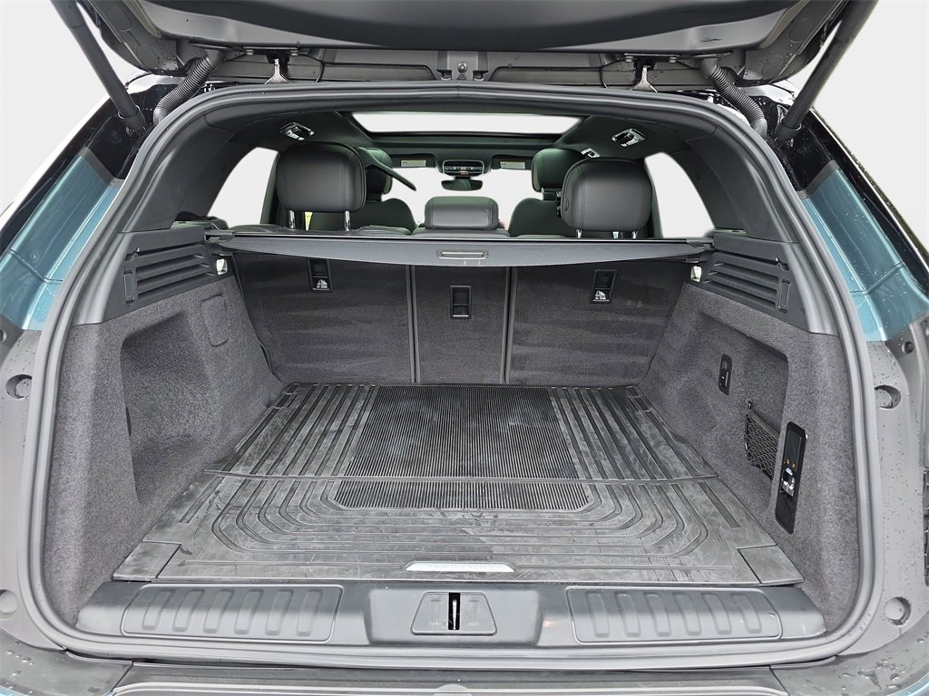 Used 2024 Land Rover Range Rover Sport SE image 12