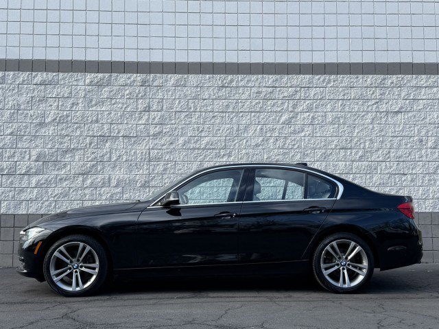 Used 2018 BMW 328d xDrive Sedan w/ Premium Package AWD/4WD image 15